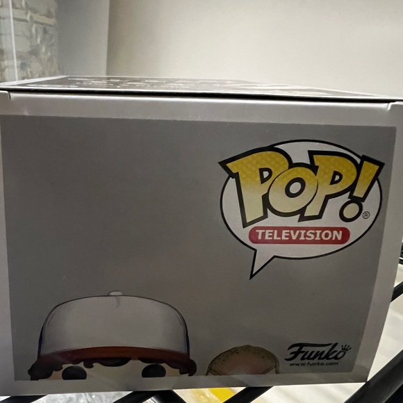Funko Pop Stranger Things Dustin & Dart Vinyl Figure #593 - Picture 4 of 4